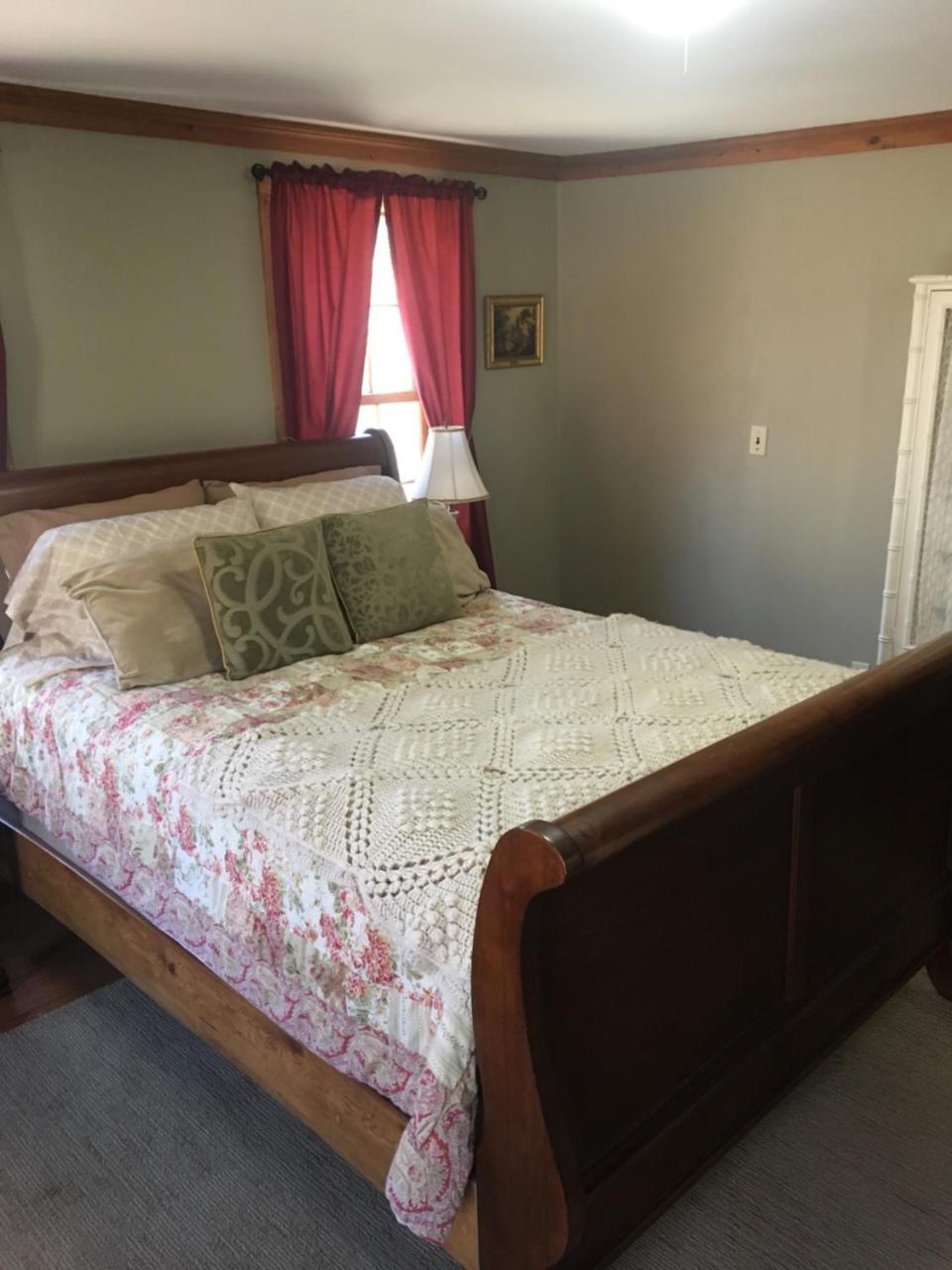 Hummingbird Hill Bed & Breakfast Stoddard Bilik gambar